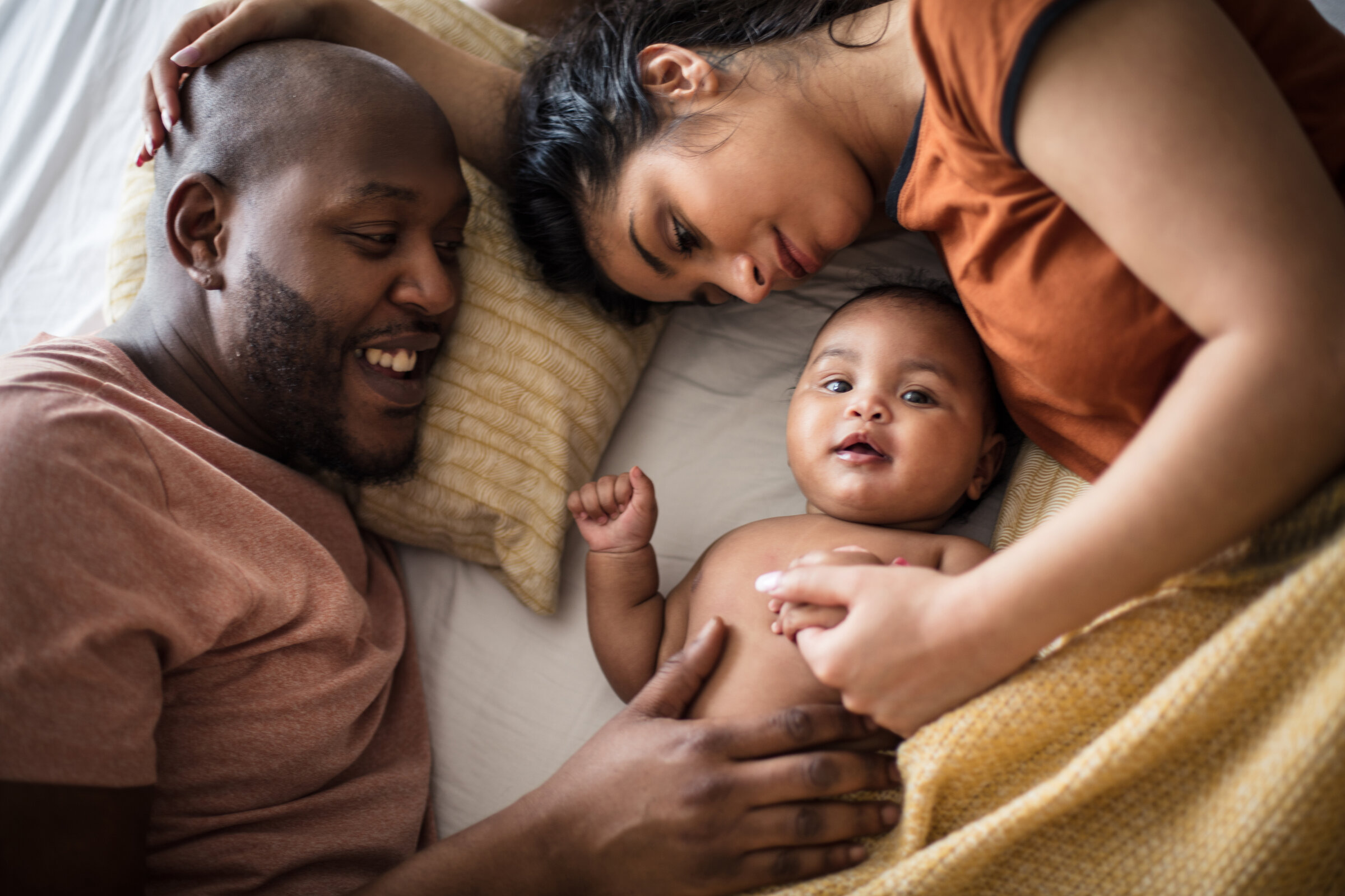 Do Babies Look More Like Their Mom Or Dad